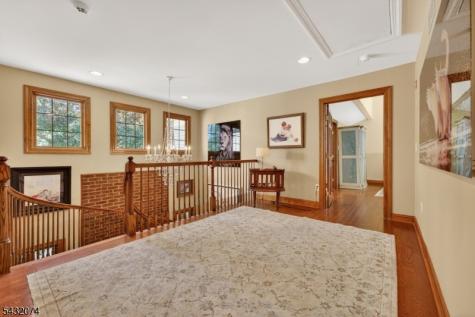 10 Tara Way Franklin NJ 08867