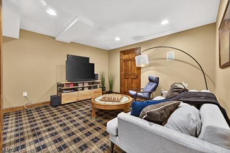 10 Tara Way Franklin NJ 08867