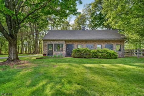 10 Tara Way Franklin NJ 08867