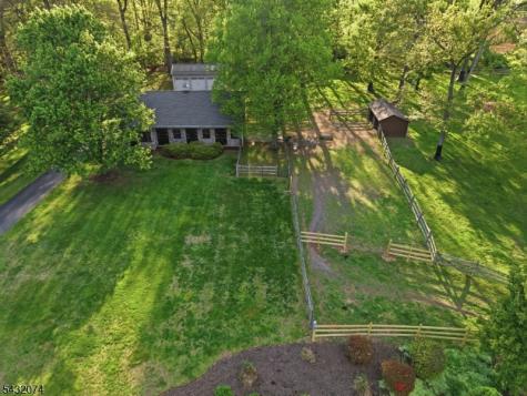 10 Tara Way Franklin NJ 08867