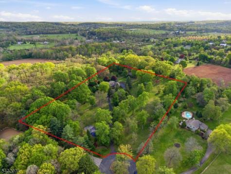 10 Tara Way Franklin NJ 08867