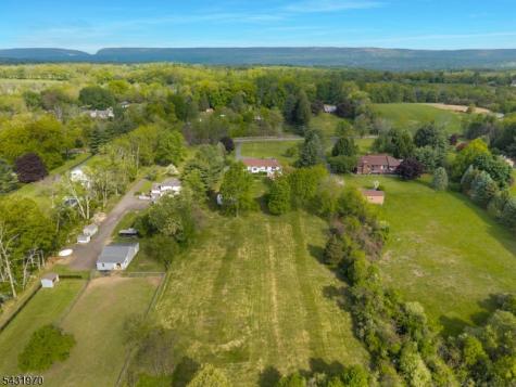 89 Union Brick Road Blairstown NJ 07825