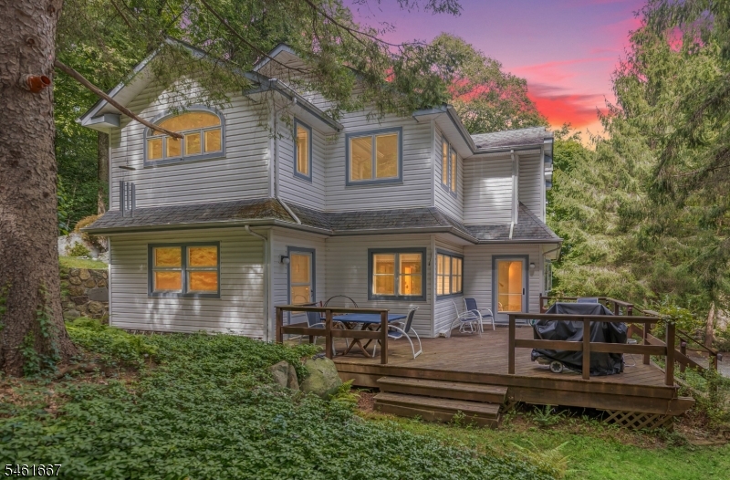 4 Emmet Roche Drive Montville NJ 07005