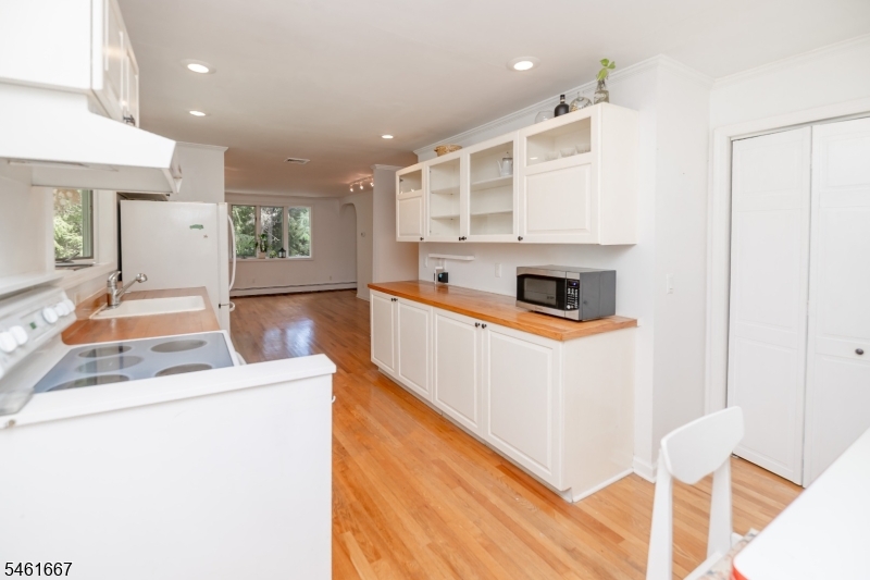 4 Emmet Roche Drive Montville NJ 07005