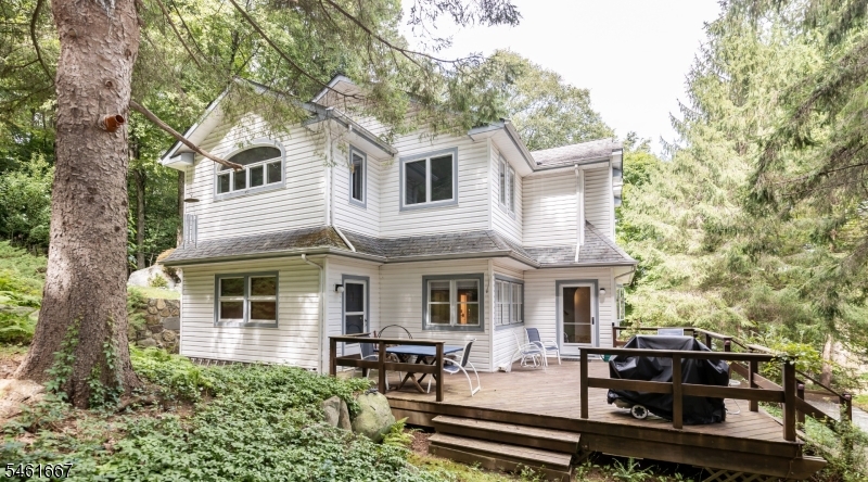 4 Emmet Roche Drive Montville NJ 07005