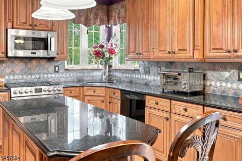 1002 Valerie Place Greenwich NJ 08886