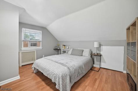 46 Phyllis Road West Orange NJ 07052