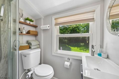 46 Phyllis Road West Orange NJ 07052