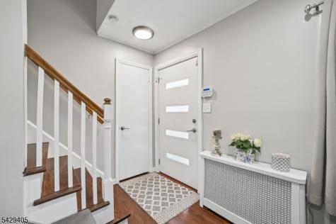 46 Phyllis Road West Orange NJ 07052