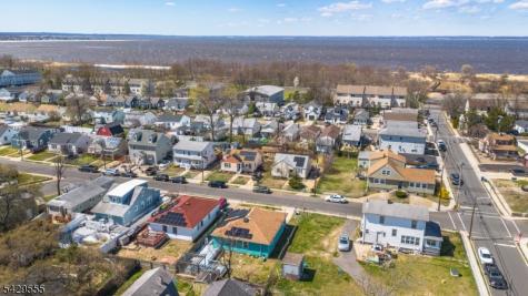 128 Highland Boulevard Keansburg NJ 07734