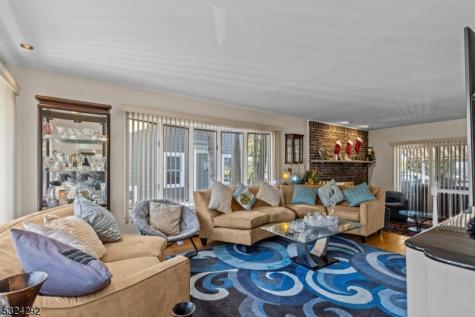 15 Parkhurst Place Verona NJ 07044