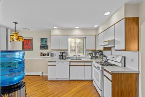 15 Parkhurst Place Verona NJ 07044