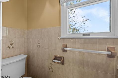 15 Parkhurst Place Verona NJ 07044