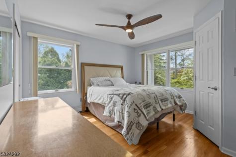 15 Parkhurst Place Verona NJ 07044