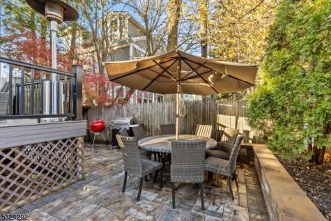 15 Parkhurst Place Verona NJ 07044