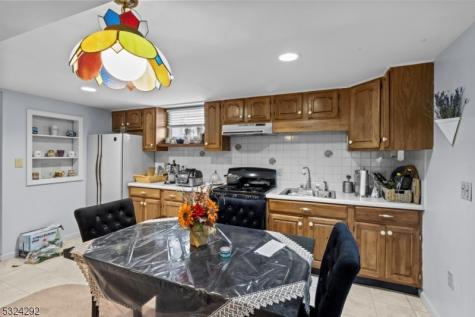 15 Parkhurst Place Verona NJ 07044