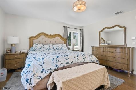15 Wanda Court Clifton NJ 07014