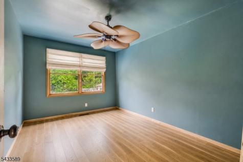 62 Unger Avenue Hopatcong NJ 07874
