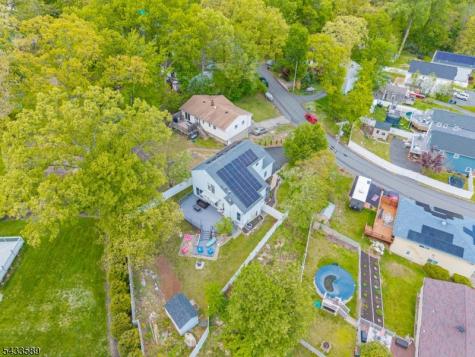 62 Unger Avenue Hopatcong NJ 07874