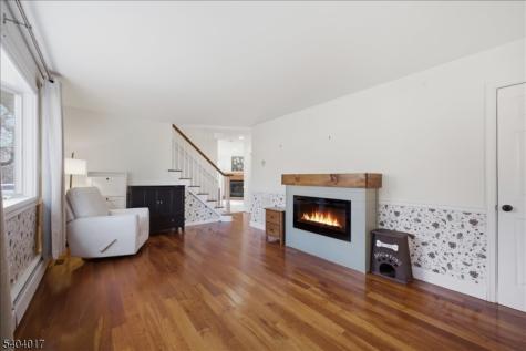 23 Lingert Avenue Clinton NJ 08809