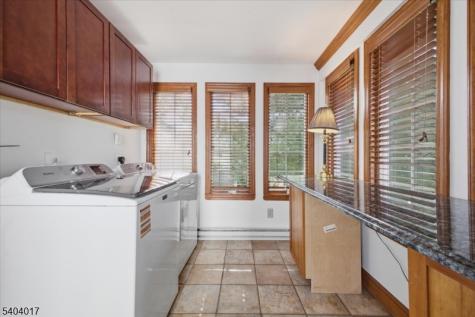 23 Lingert Avenue Clinton NJ 08809