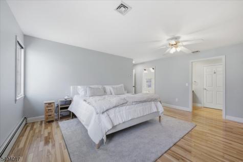 23 Lingert Avenue Clinton NJ 08809