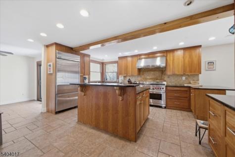 23 Lingert Avenue Clinton NJ 08809