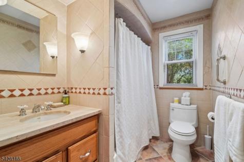31 Jacobus Avenue Little Falls NJ 07424