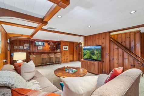 31 Jacobus Avenue Little Falls NJ 07424