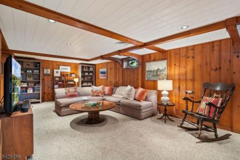 31 Jacobus Avenue Little Falls NJ 07424