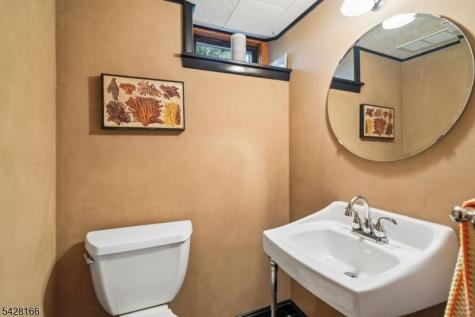 31 Jacobus Avenue Little Falls NJ 07424