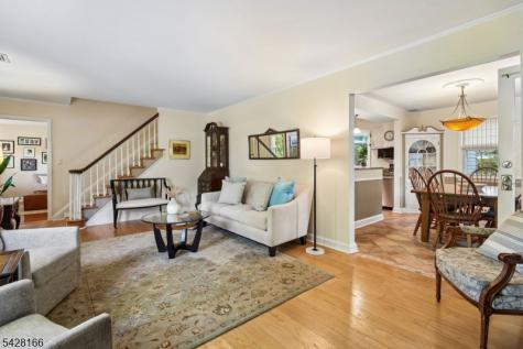 31 Jacobus Avenue Little Falls NJ 07424