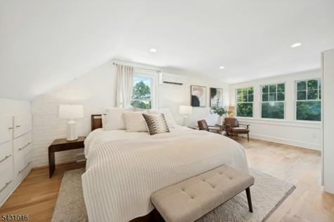 2 Columbus Avenue Montclair NJ 07042