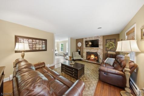1 Foley Drive Hampton NJ 07860