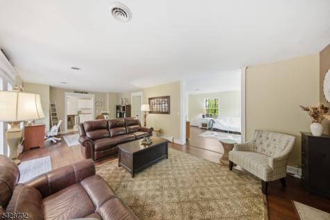 1 Foley Drive Hampton NJ 07860