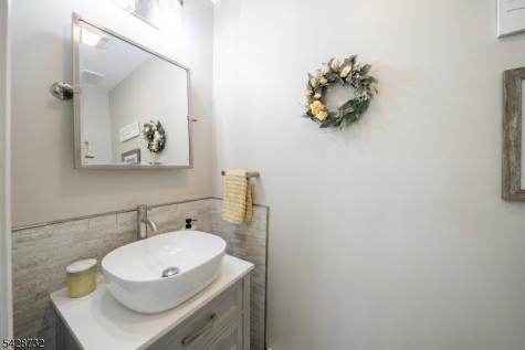 1 Foley Drive Hampton NJ 07860