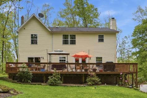 1 Foley Drive Hampton NJ 07860