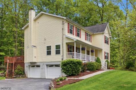 1 Foley Drive Hampton NJ 07860