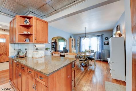 157 Berwyn Street Roselle Park NJ 07204