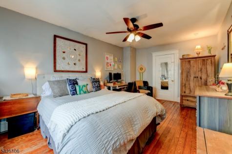 157 Berwyn Street Roselle Park NJ 07204