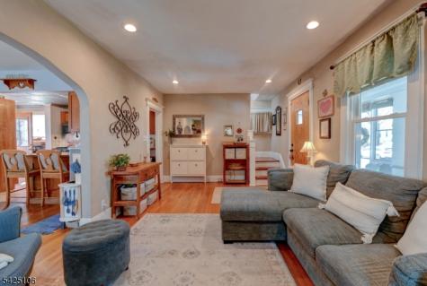 157 Berwyn Street Roselle Park NJ 07204