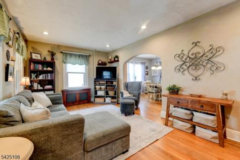 157 Berwyn Street Roselle Park NJ 07204
