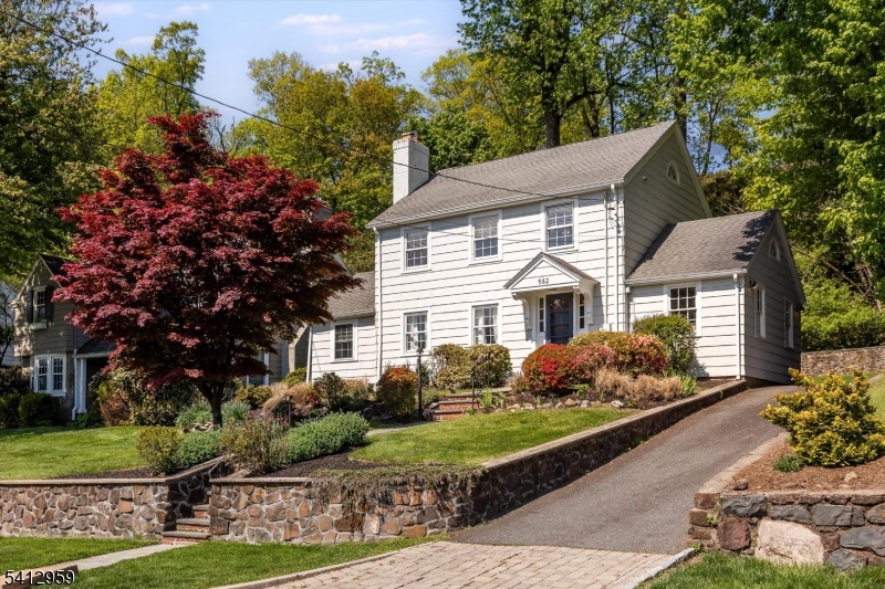 582 Highland Avenue Montclair NJ 07043