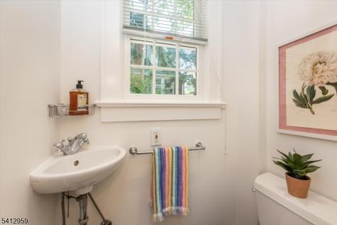 582 Highland Avenue Montclair NJ 07043