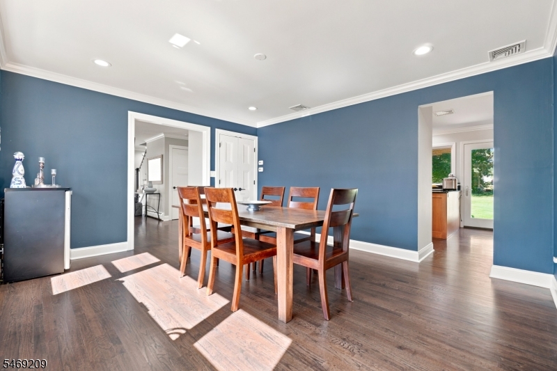 4 Tremont Terrace Livingston NJ 07039