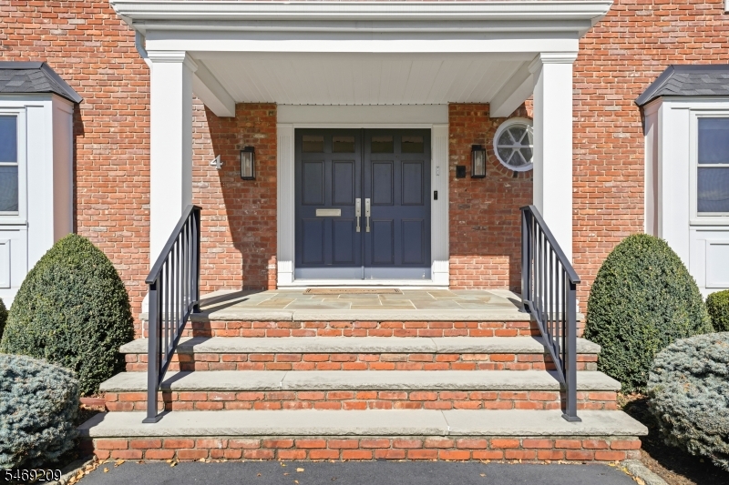 4 Tremont Terrace Livingston NJ 07039