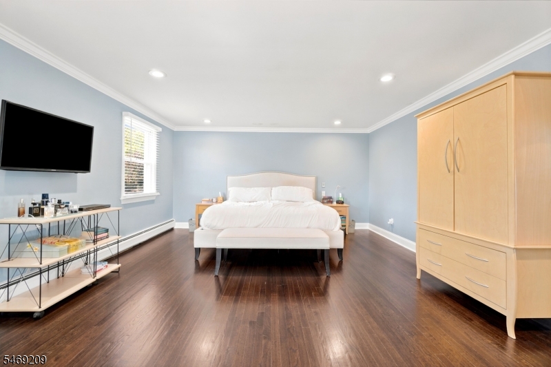 4 Tremont Terrace Livingston NJ 07039