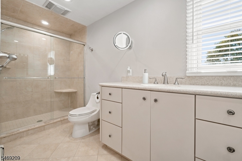 4 Tremont Terrace Livingston NJ 07039