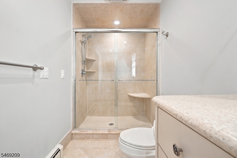 4 Tremont Terrace Livingston NJ 07039