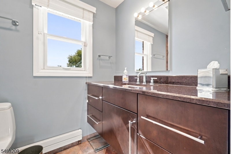 4 Tremont Terrace Livingston NJ 07039